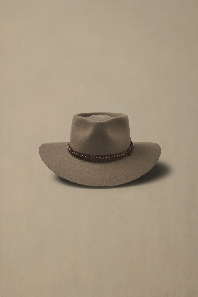 THE AKUBRA BRUMBY