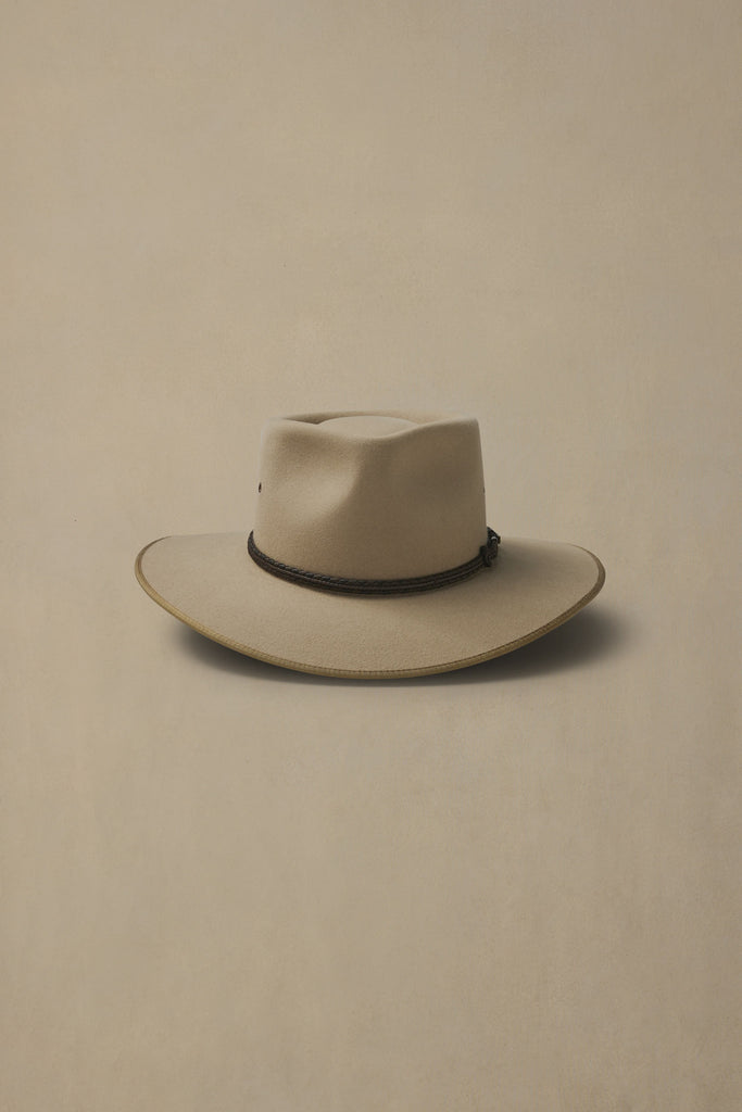 THE AKUBRA CATTLEMAN